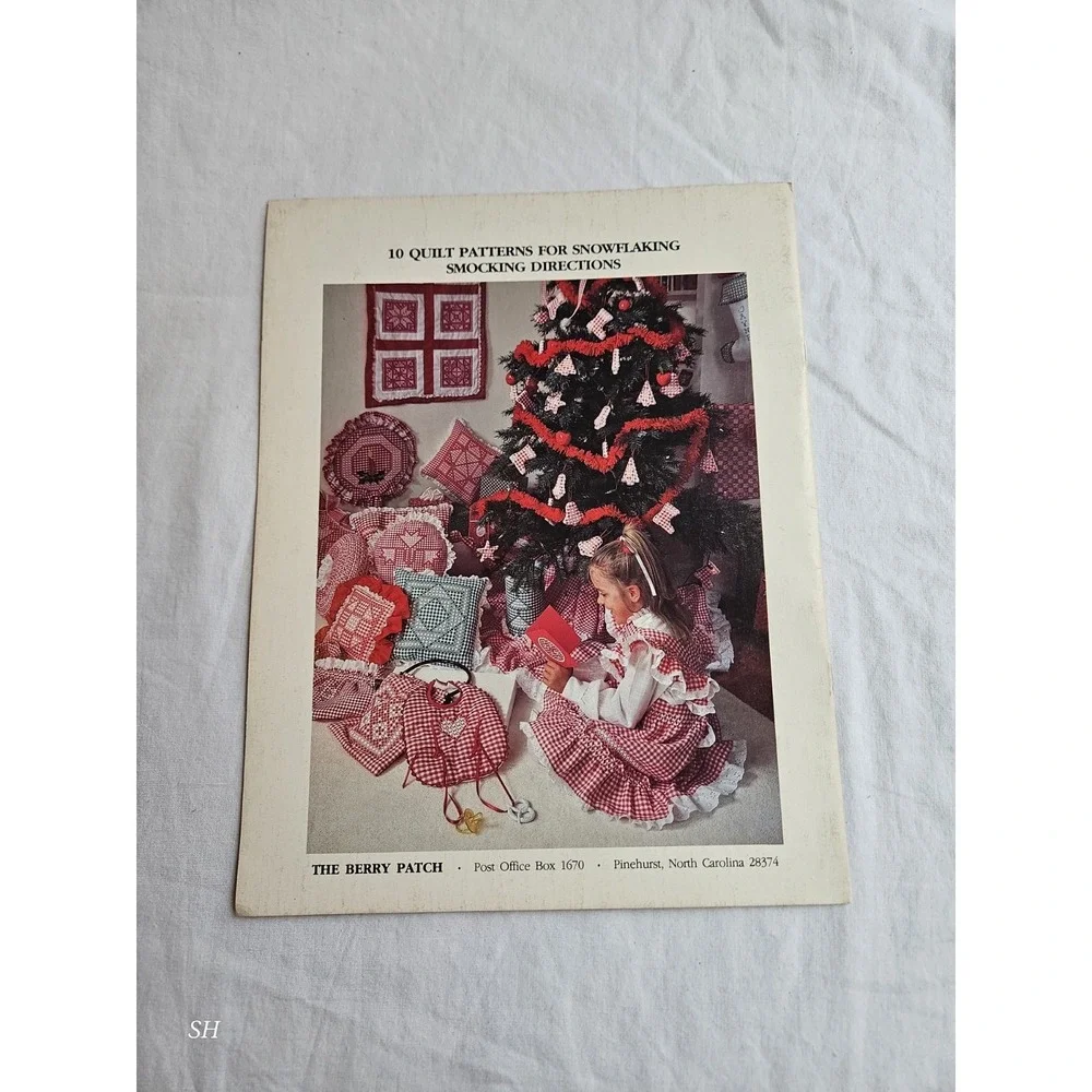 Vintage Berry Patch Snowflaking Two Quilt Pattern Claire Bryant Christmas...‎